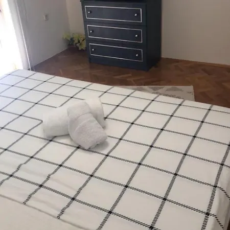 בית הארחה M&j